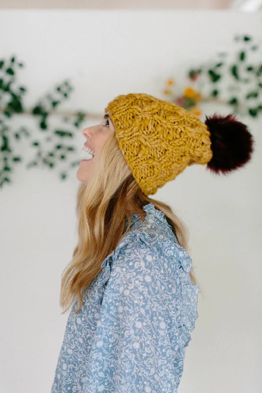 Oversized Women Sweater for a Cozy and Fashionable LookCrossroads Hat