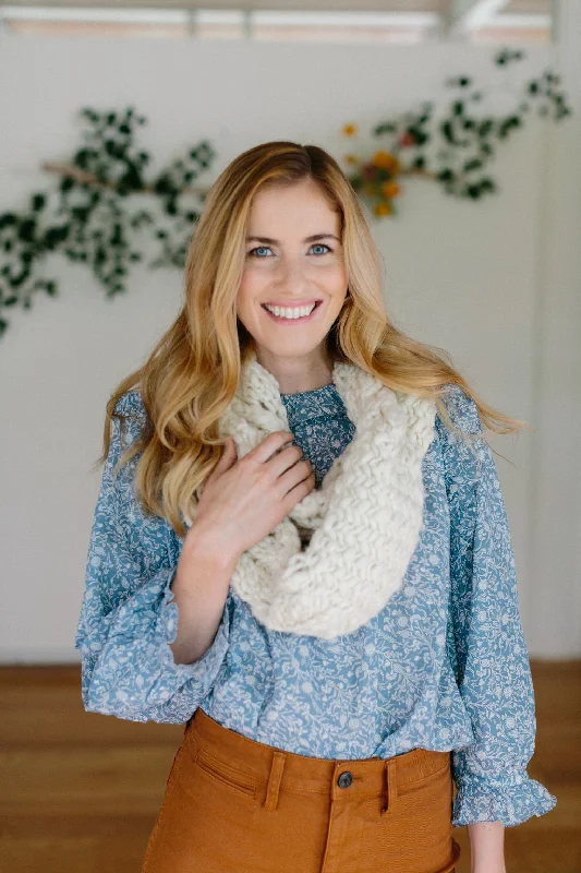 Lightweight Women Sweater for Spring and FallHerringbone Lace Cowl and Scarf Patterns