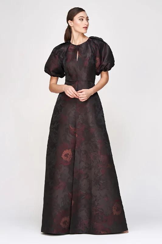 Long - Sleeve Women Dress in Velvet for a Luxurious Winter LookDelfina Statement Sleeve Gown