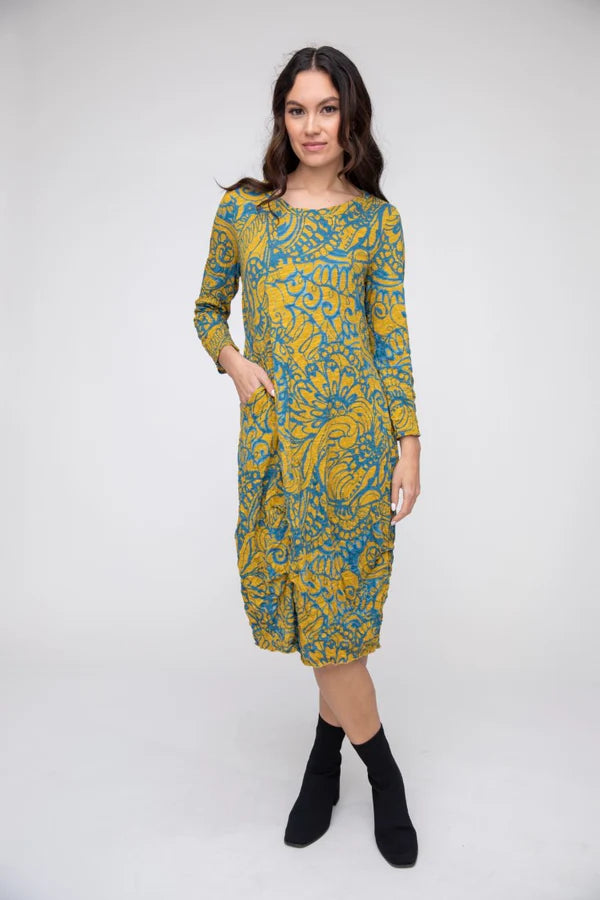 Sheath Women Dress with a Tailored Fit for a Professional LookGold Crinkle Dress