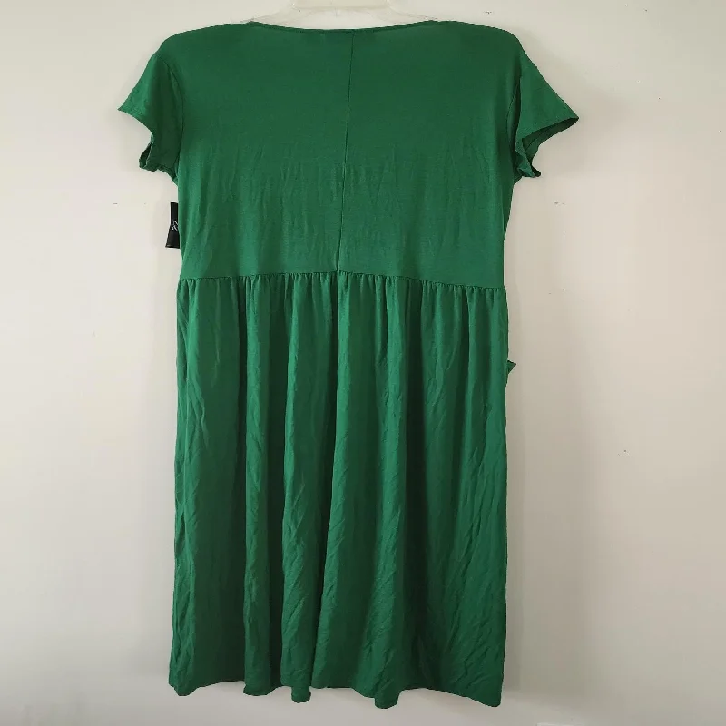 Printed Abstract Women Dress for a Modern and Artistic AppealKelly green maxi dress sz 16