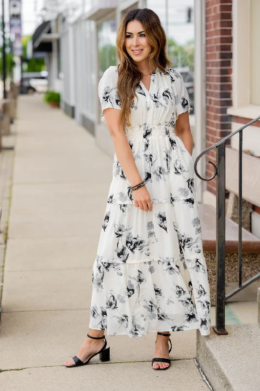 Printed Abstract Women Dress for a Modern and Artistic AppealPainted Floral Tiered Maxi Dress