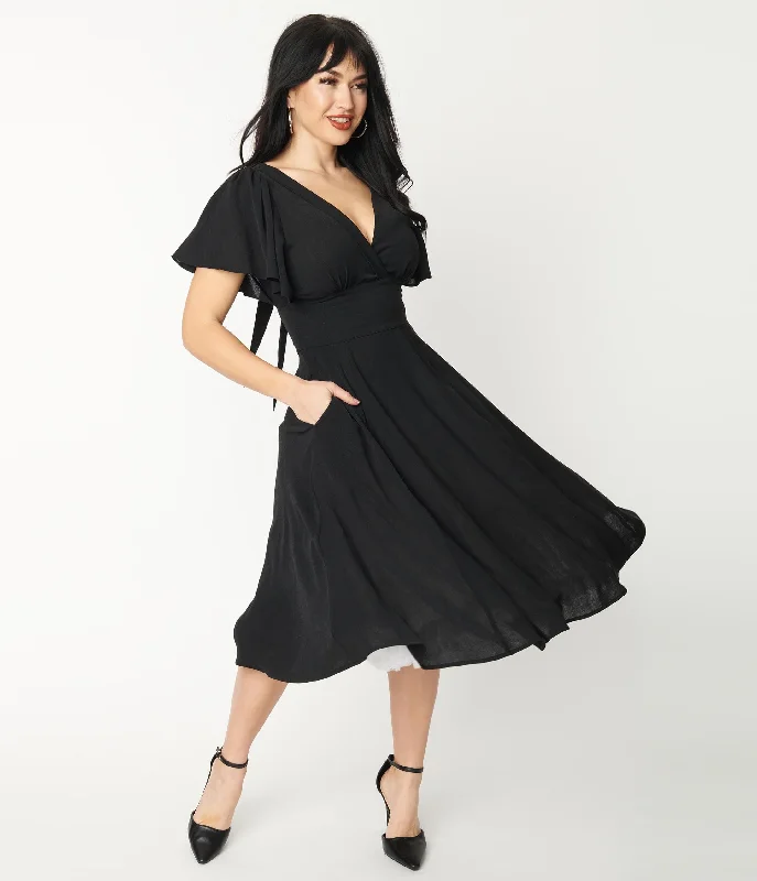 Empire Waist Women Dress to Accentuate the Bust and Conceal the WaistUnique Vintage 1940s Black Texture Swing Dress