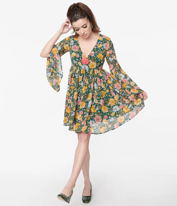 Mini Women Dress with a Short Hem for a Young and Trendy StyleUnique Vintage Hunter Green Floral Empire Waist Dress