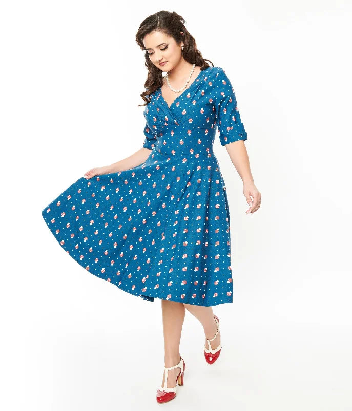 Empire Waist Women Dress to Accentuate the Bust and Conceal the WaistUnique Vintage Teal Mushroom Stamp Delores Swing Dress