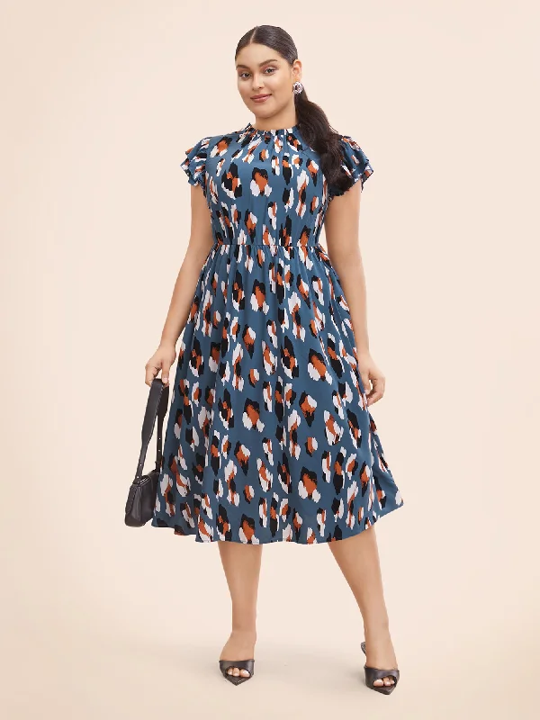 Ruffled Women Dress with Multiple Layers for a Playful and Girly StyleAllover Print Frill Trim Flutter Sleeve Dress