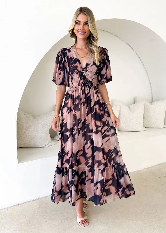 Pleated Women Dress with a Timeless and Elegant TextureBoretta Maxi Dress - Blush Splash