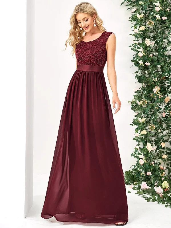 Little Black Women Dress with Sequins for a Glamorous Night OutClassic Round Neck V Back Lace Bodice Bridesmaid Dress