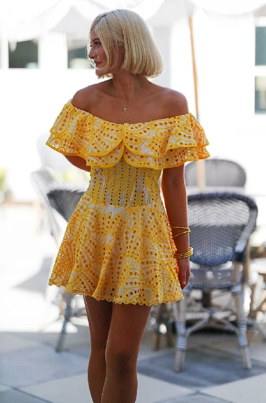 Pleated Women Dress with a Timeless and Elegant TextureEye in the Sky Mini Dress - Yellow and White