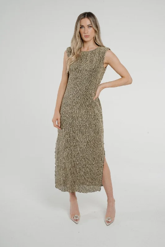 Shift Women Dress with a Simple and Classic Design for Everyday WearFrankie Sleeveless Dress In Gold Sparkle