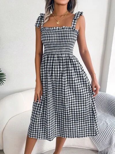 Mini Women Dress with a Short Hem for a Young and Trendy StyleFrill Plaid Square Neck Midi Dress