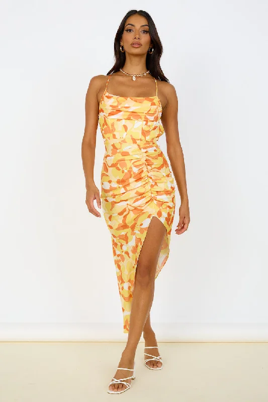 Halter Neck Women Dress to Show Off the Shoulders and NecklineGlowing Skies Maxi Dress Yellow