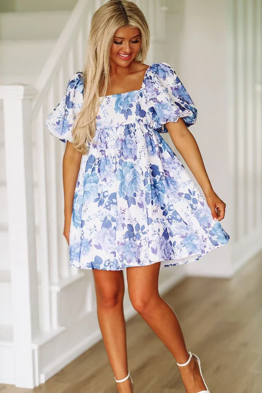 Halter Neck Women Dress to Show Off the Shoulders and NecklineIn the Air Floral Mini Dress - Blue and White