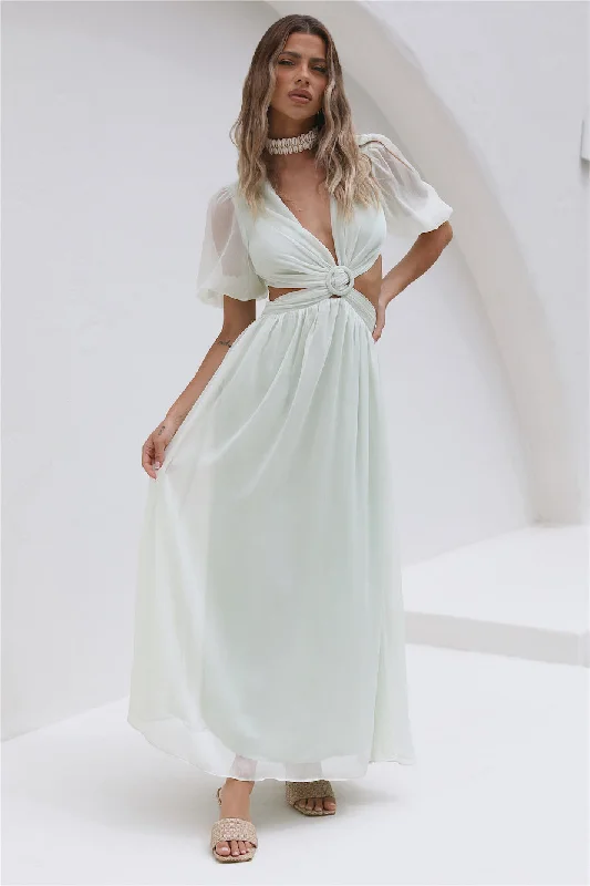 Halter Neck Women Dress to Show Off the Shoulders and NecklineOcean Ripples Maxi Dress Green