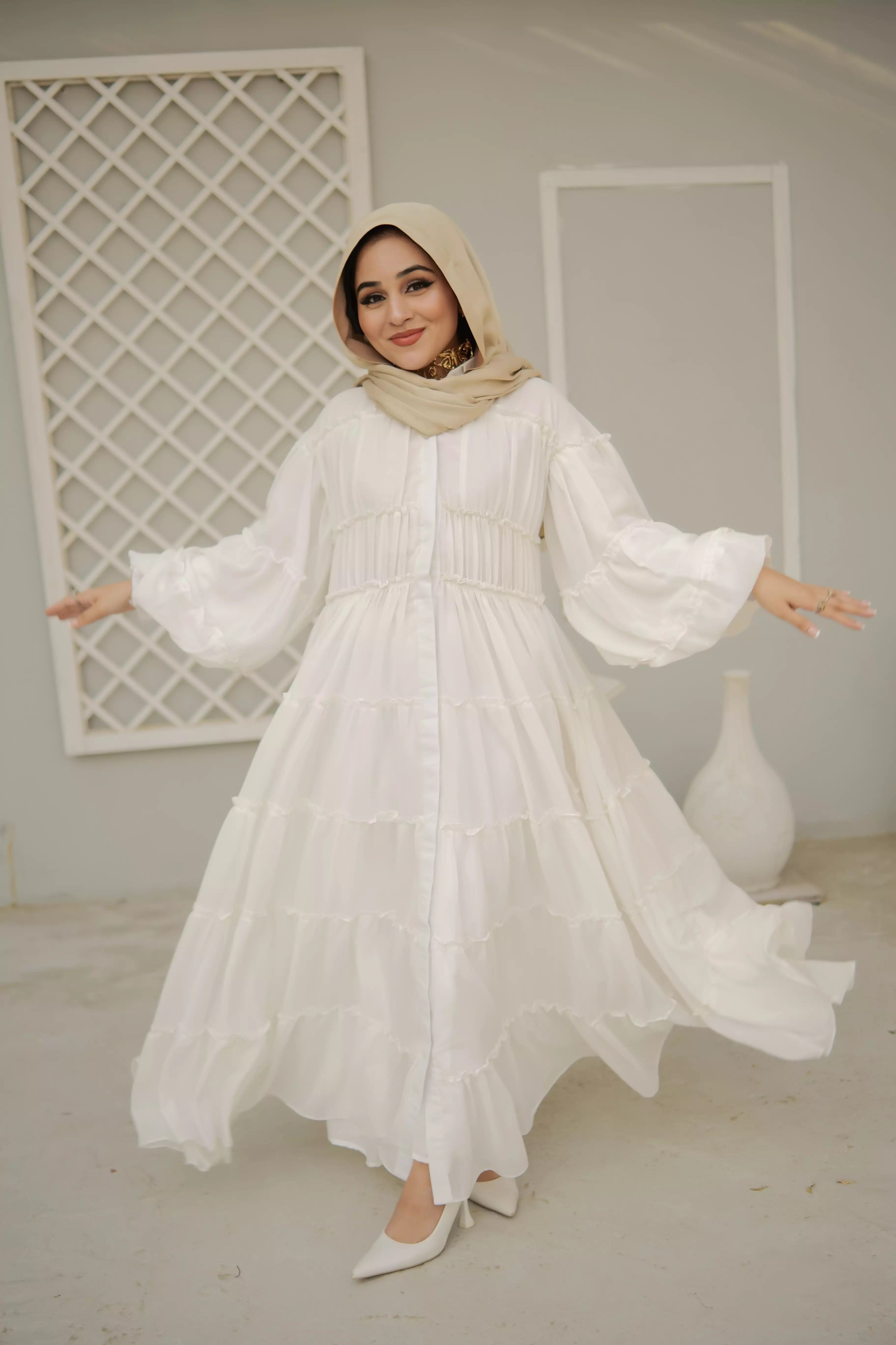 Plus Size Women Dress with a Flattering A - Line Cut for Comfort and StylePigeon White Long Frill Dress