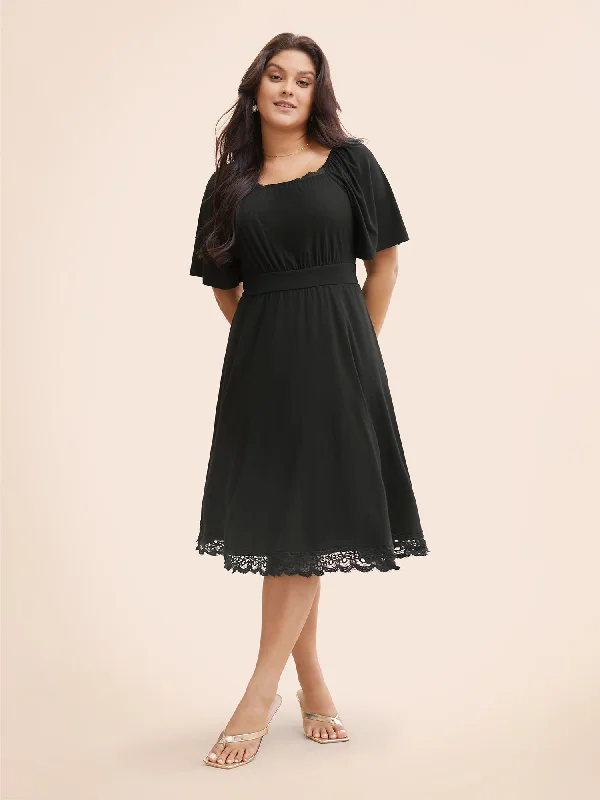 Lace - Embellished Women Dress for an Elegant and Sophisticated AppearancePlain Lace Insert Gathered Square Neck Dress