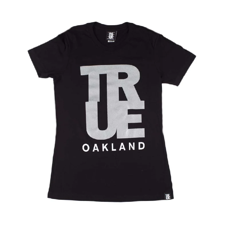 Distressed Women T Shirt with a Laid - Back AestheticTrue Women's Logo Oakland T-Shirt Black